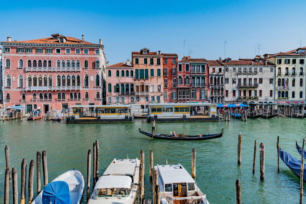 Ca' Fornoni Grand Canal Venetië Buitenkant foto